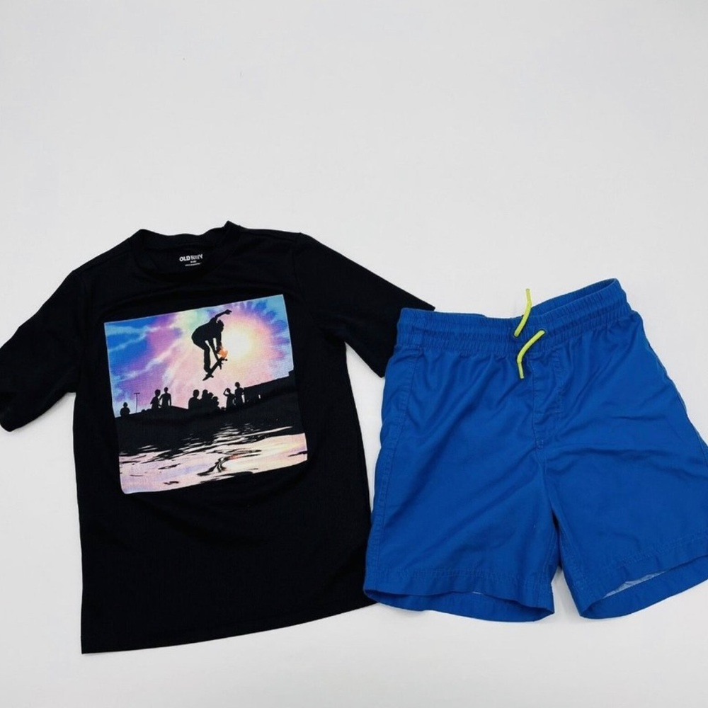 Old Navy Youth Boys Medium 8 Short-Sleeve Swim UPF Rashguard & Swimtrunks 1671